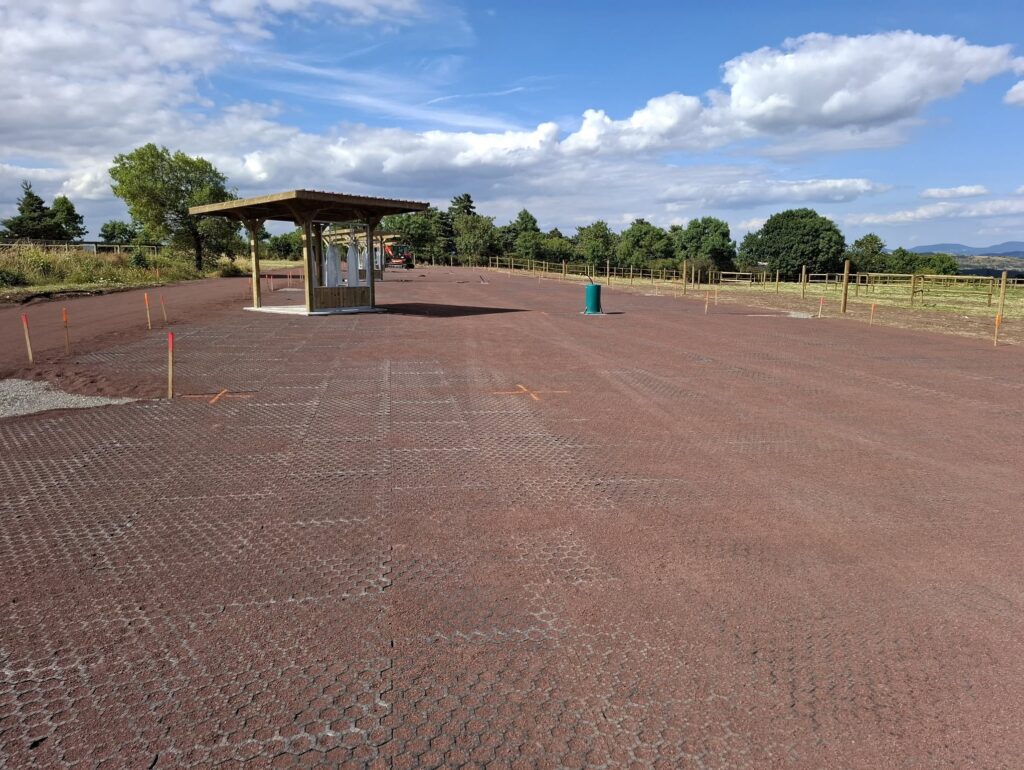 Ecurie active : sol stabilisé avec dalles stabilisatrice chevaux